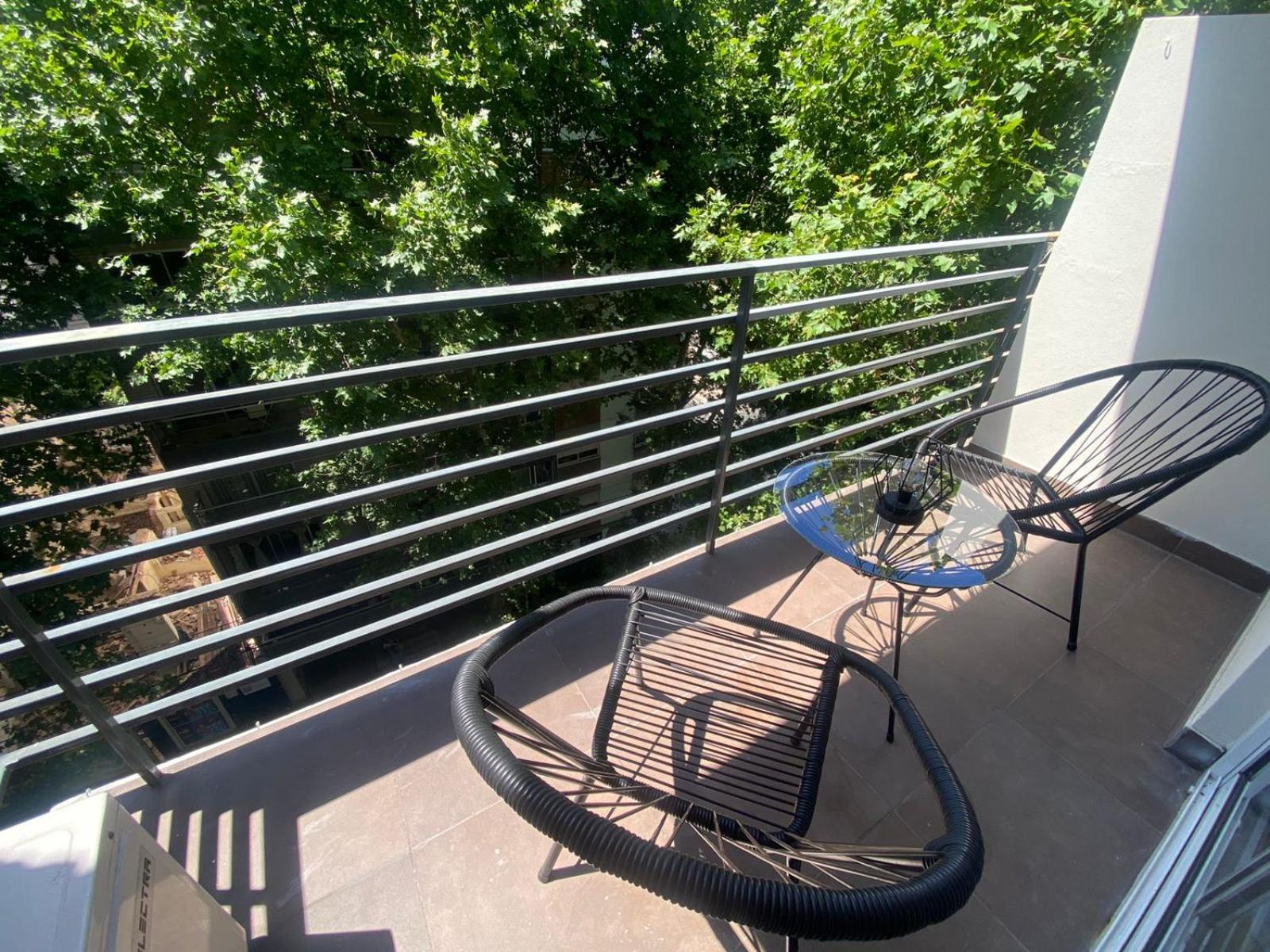 Moderno Monoambiente Nuevo Con Balcon A La Calle En Barrio Belgrano * Buenos Aires